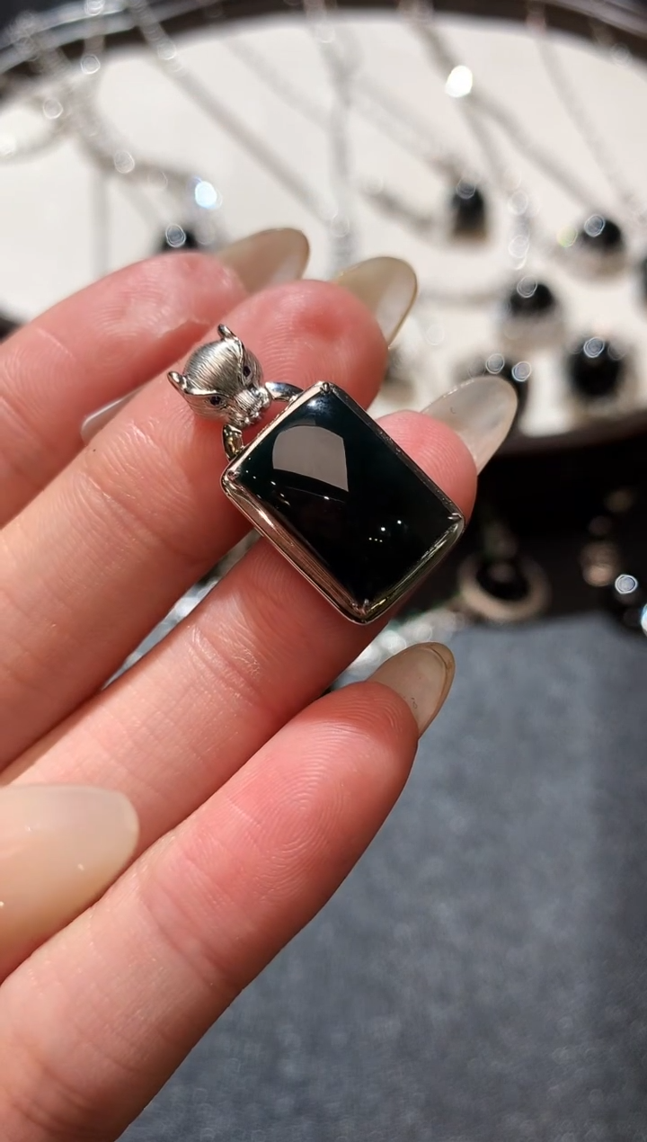 【闪购商品】翡翠吊坠(不含链)18K金镶嵌90-无事牌