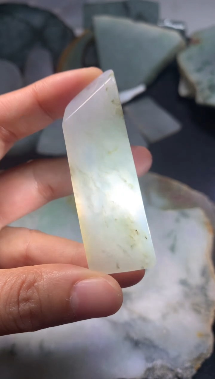 【闪购商品】翡翠颈饰未镶嵌料子