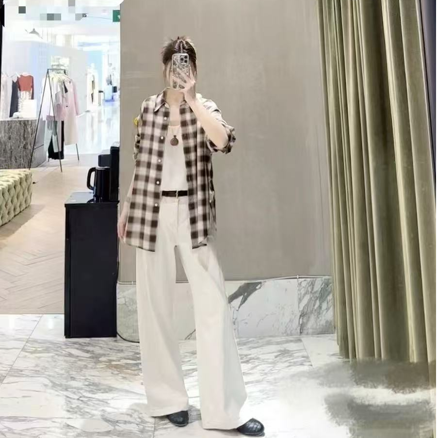 女士mc白色直筒百搭牛仔裤秋季
