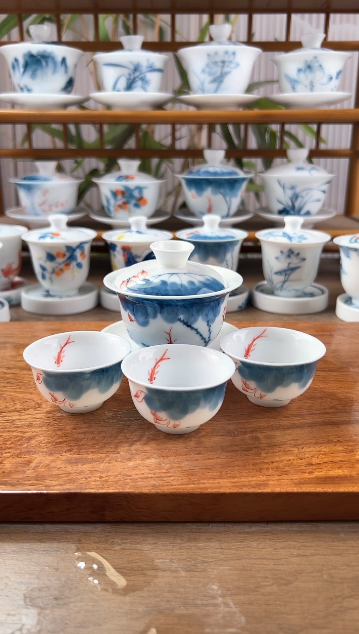 微瑕线条莲130ml三才盖碗+小和顺杯3个