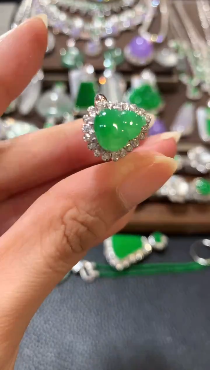 18K金镶嵌戒指翡翠m161多样性一件发货