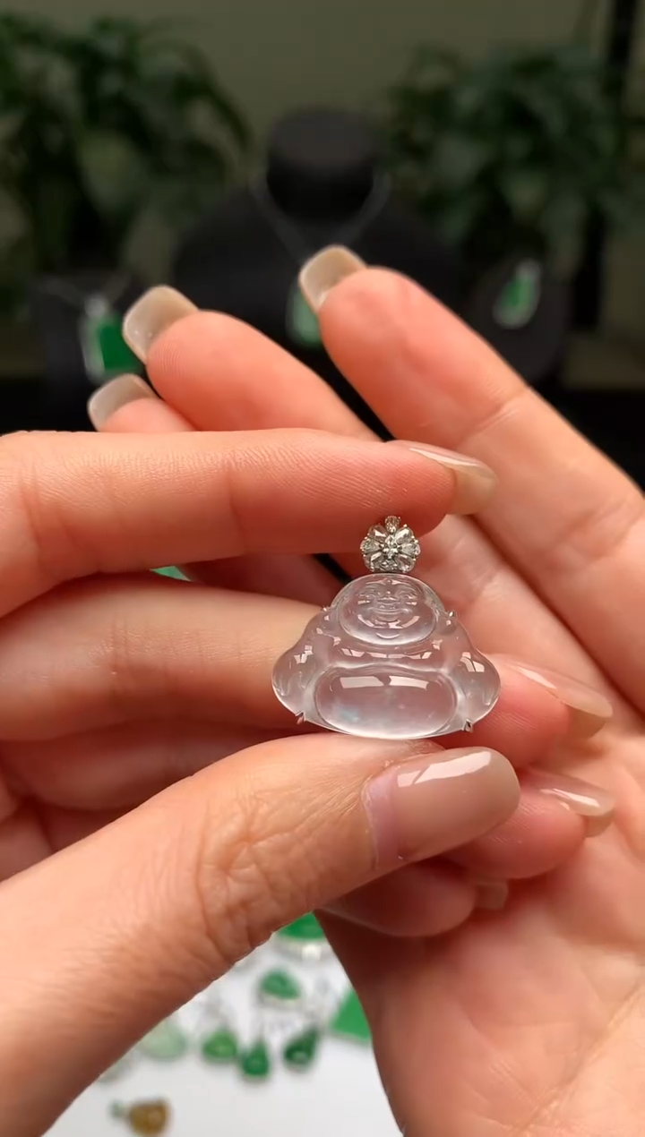 颈饰18K金镶嵌翡翠佛公