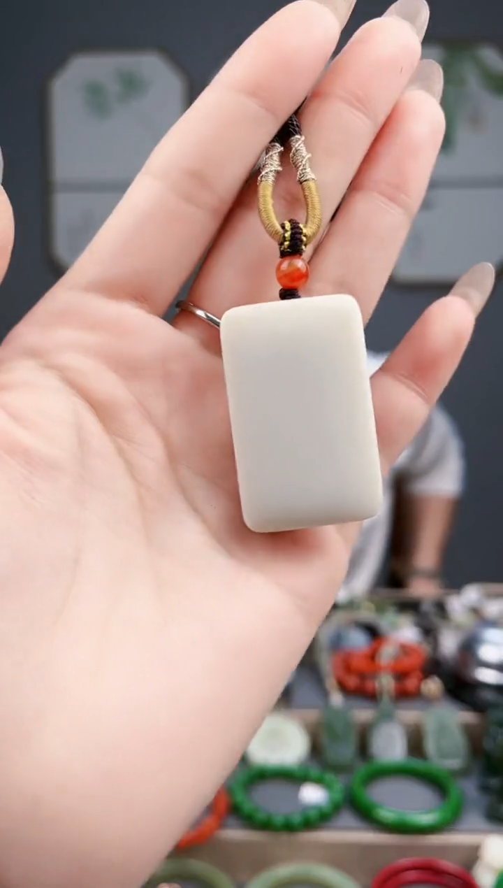 【闪购商品】和田玉颈饰未镶嵌AA多样性发货 拍一发一