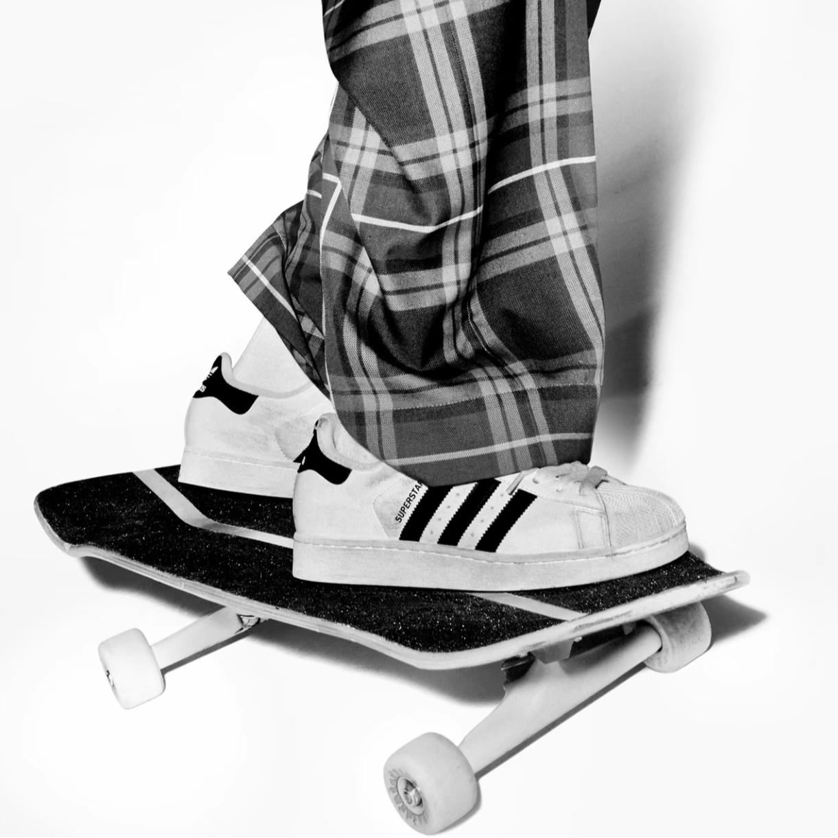 adidas三叶草SUPERSTAR 经典百搭贝壳头2.0版 运动板鞋IH8659 44