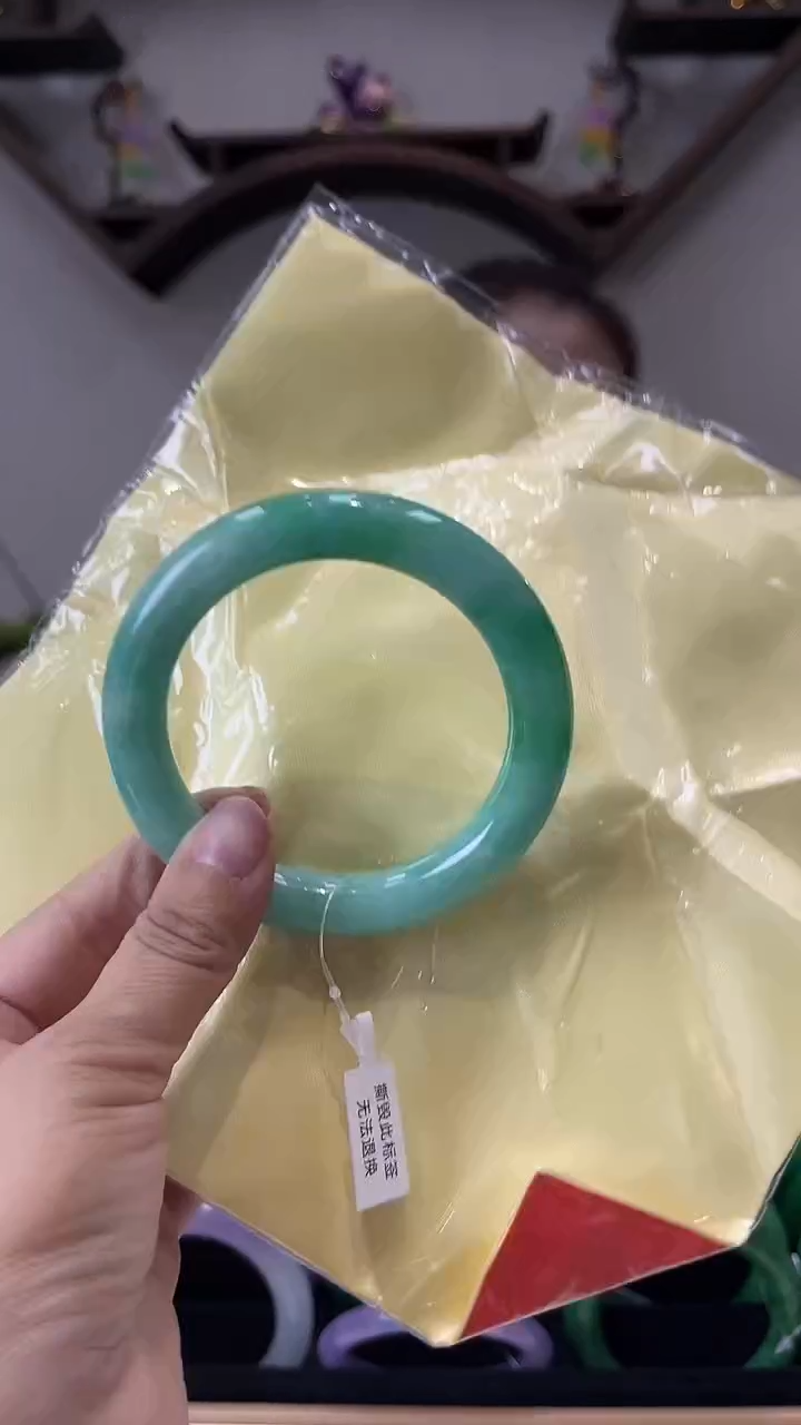 【闪购商品】砖雕闪66 圈口63 独货手镯