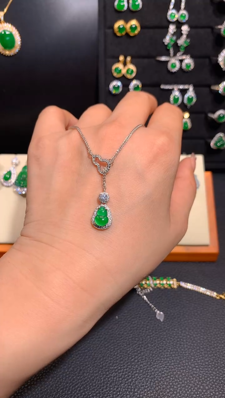 【闪购商品】翡翠颈饰银S925镶嵌多样性