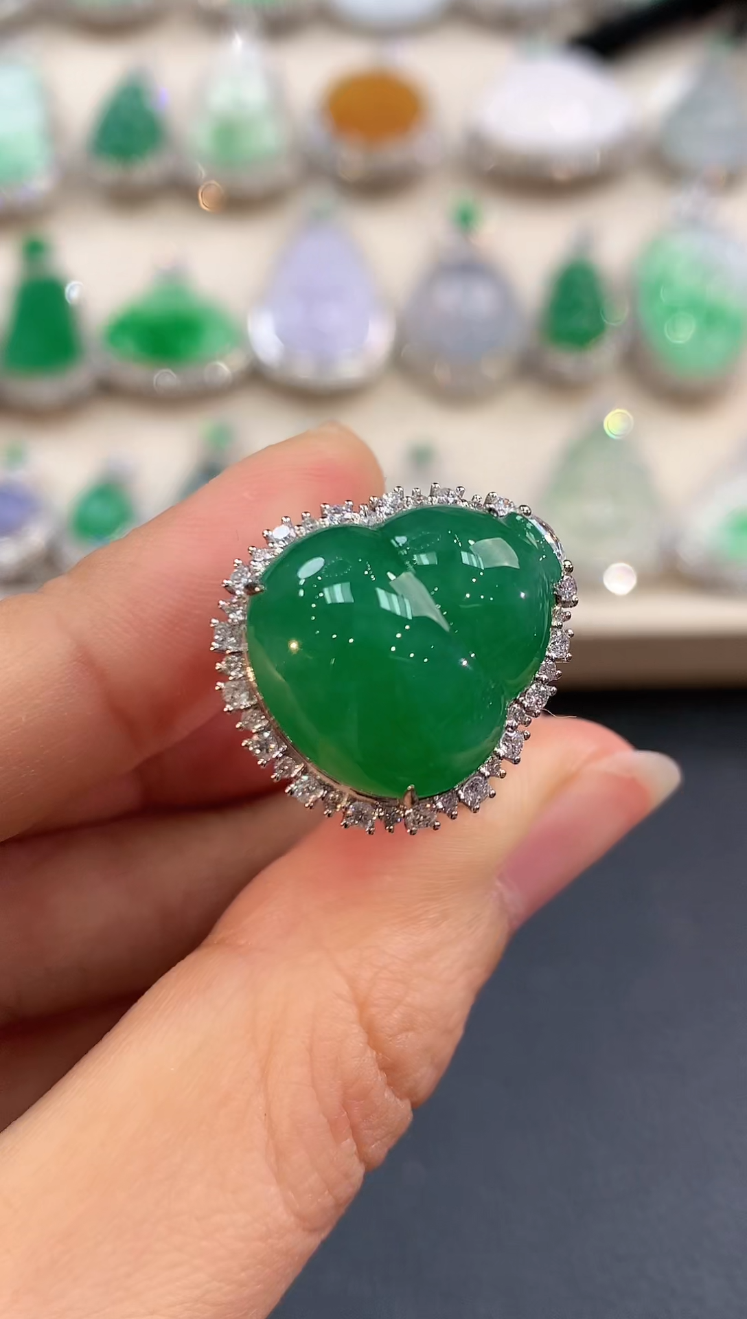 【闪购商品】翡翠戒指18K金镶嵌 B224     