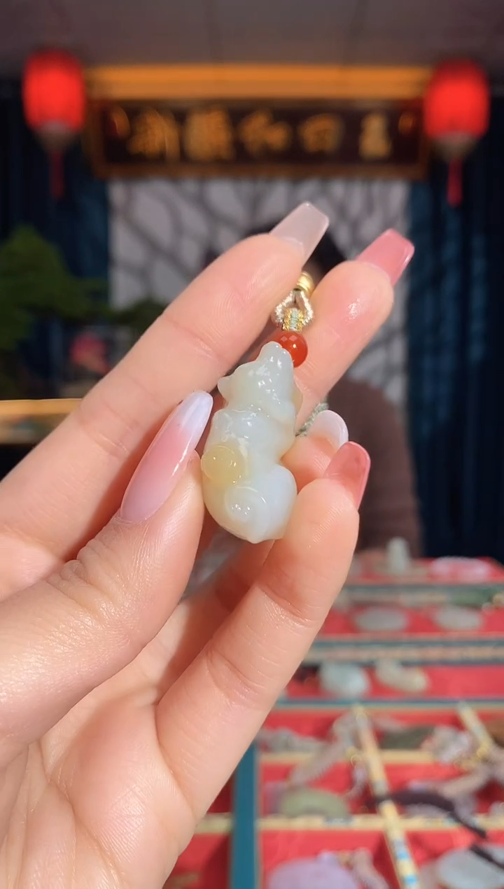 【闪购商品】和田玉颈饰未镶嵌狗牌