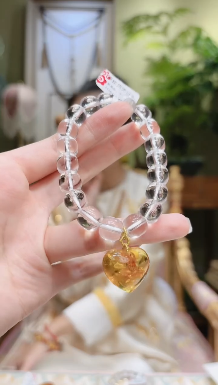 【闪购商品】水晶手串未镶嵌花珀爱心老型白水晶手串