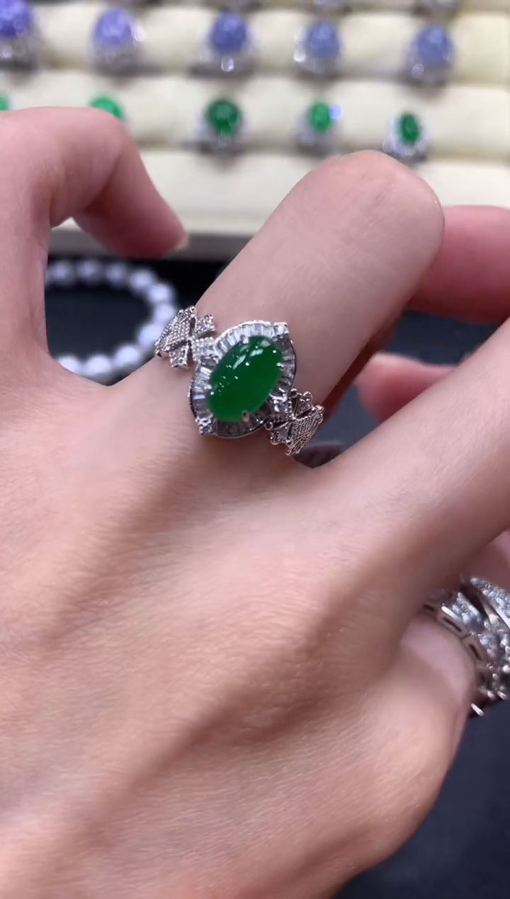 【闪购商品】翡翠戒指18K金镶嵌a158     