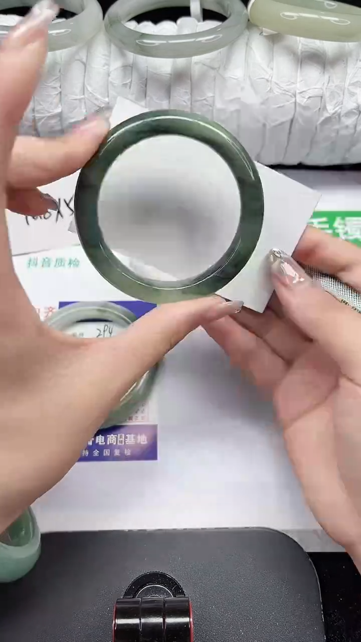 未镶嵌手镯石英质玉295-51/52