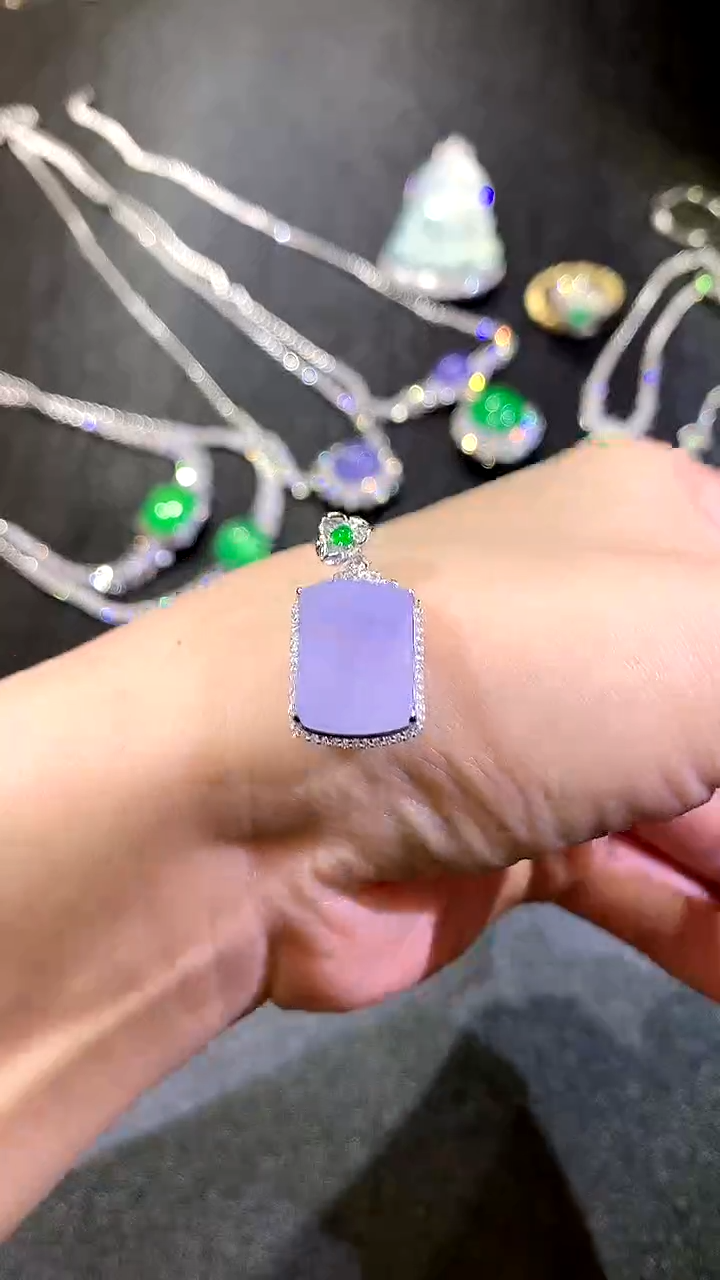 【闪购商品】翡翠吊坠(不含链)18K金镶嵌99-无事牌