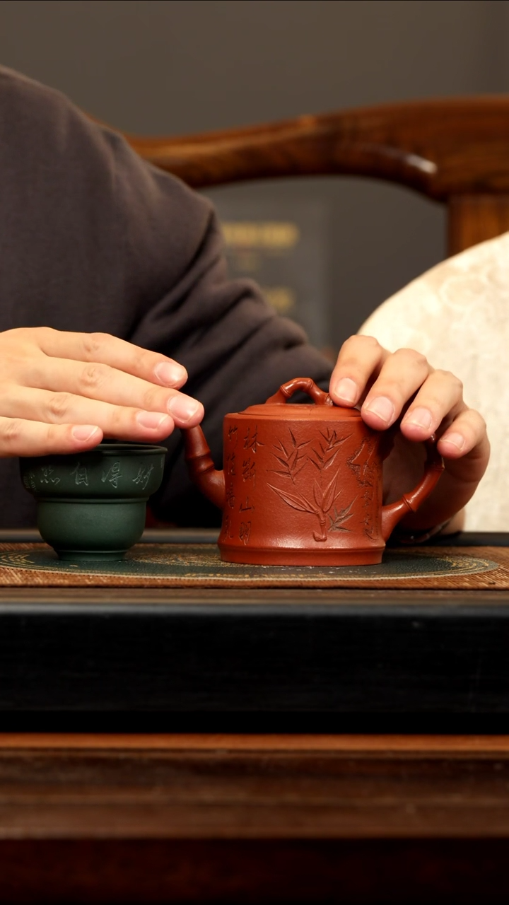 【闪购商品】紫砂茶壶JLQ 红泥 竹报平安 251cc