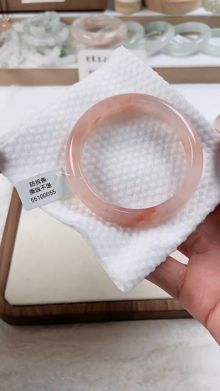 【闪购商品】石英质玉手镯未镶嵌2