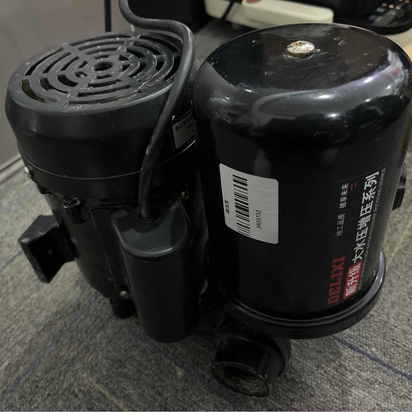 9新 DELIXI ELECTRIC/德力西电气 【二手】武汉仓增压泵轻微划痕