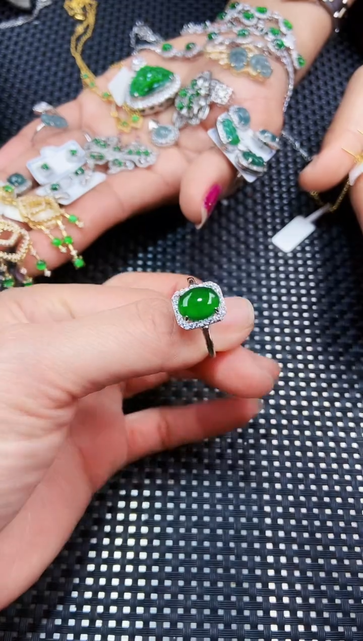 【闪购商品】翡翠戒指未镶嵌111111111