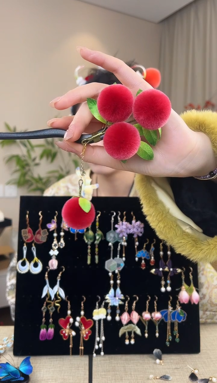 刺绣菲**常4颗杨梅发簪