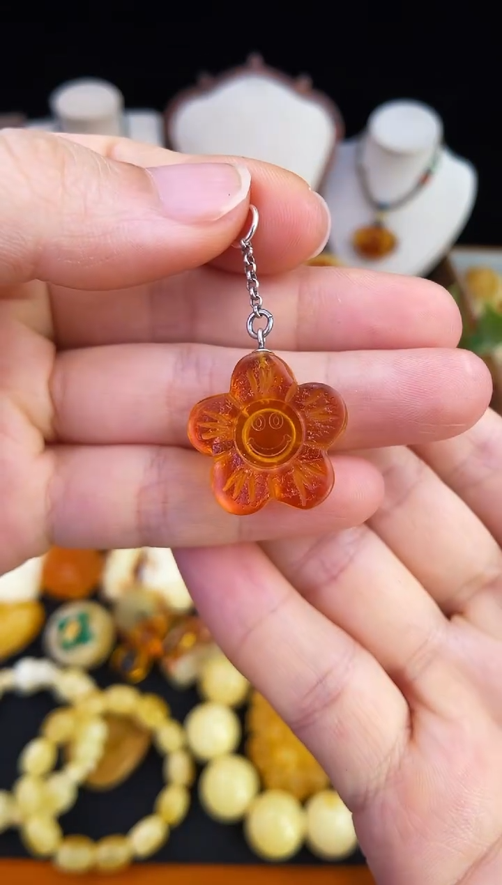 琥珀未镶嵌珠宝奇石柒月