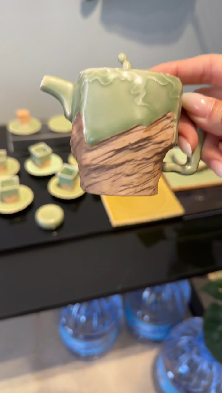 瓷吴俊杰 悟道 壶