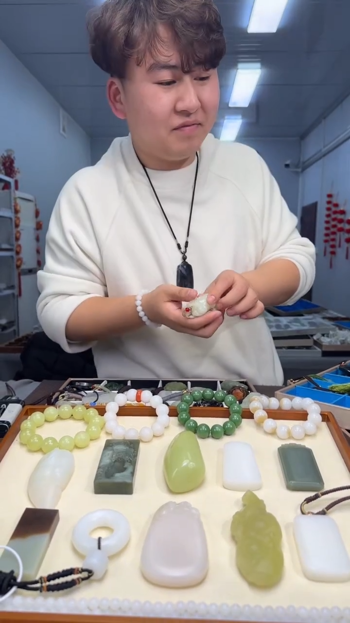 【闪购商品】和田玉吊坠未镶嵌吊坠