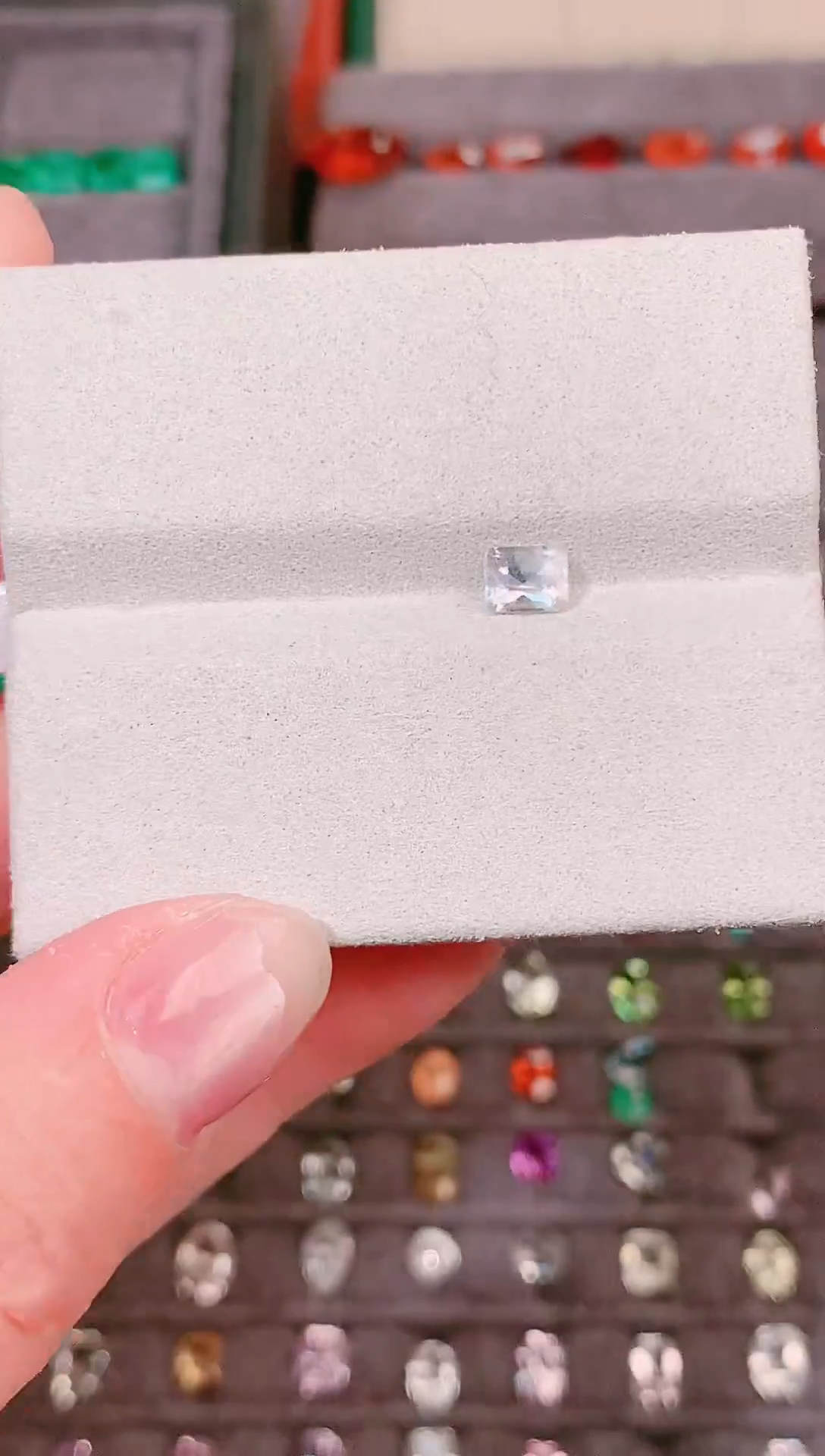 裸石蓝宝石白蓝宝石微绵体0.73ct