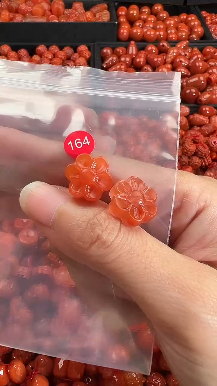 颈饰未镶嵌南红玛瑙1
