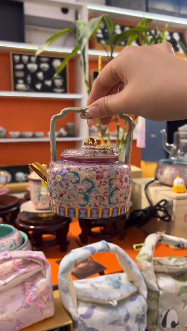 瓷片小乔闪购链接