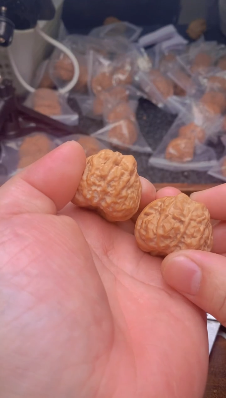 【闪购商品】文玩核桃把件B23号37尺蛤蟆