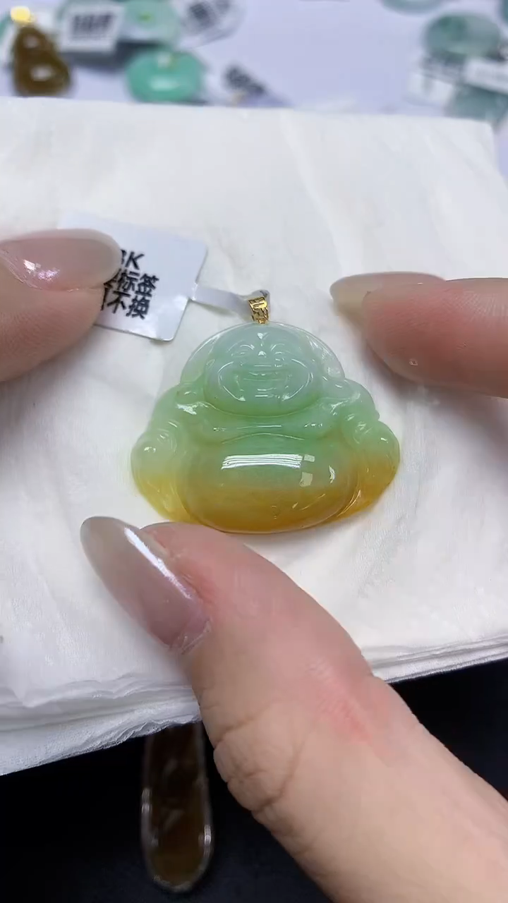 翡翠18K金镶嵌颈饰天然缅甸翡翠A货