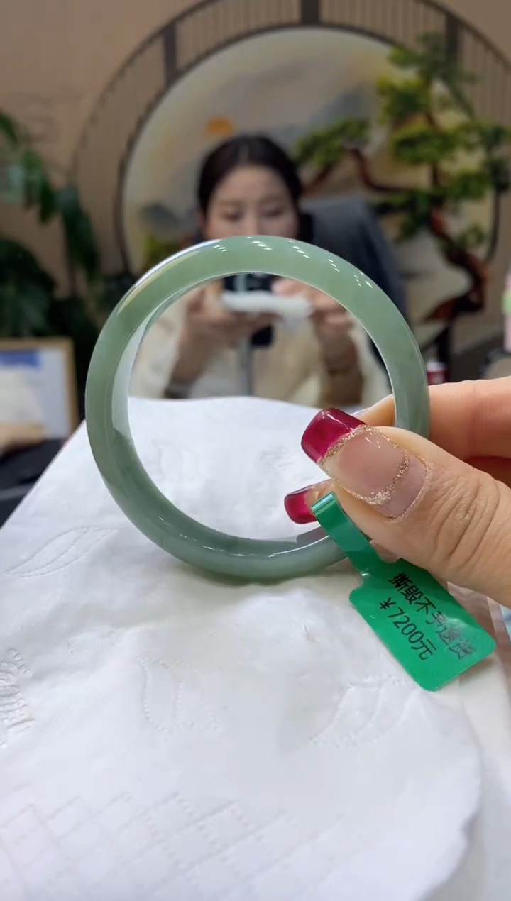 【闪购商品】翡翠手镯未镶嵌99900511