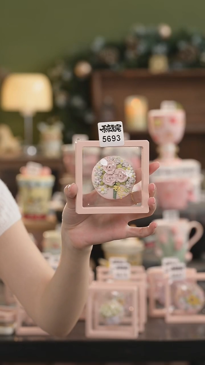 瓷片我****ō景德镇原创手作5693