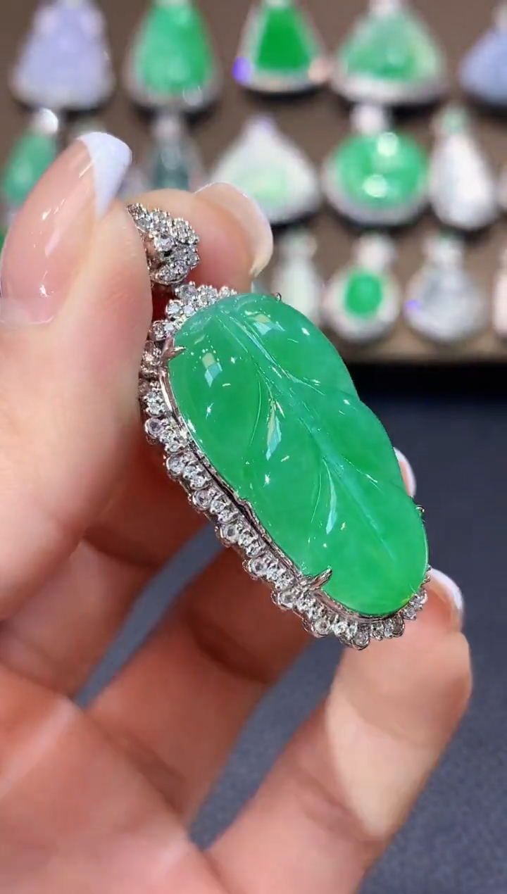 吊坠(不含链)18K金镶嵌翡翠A78