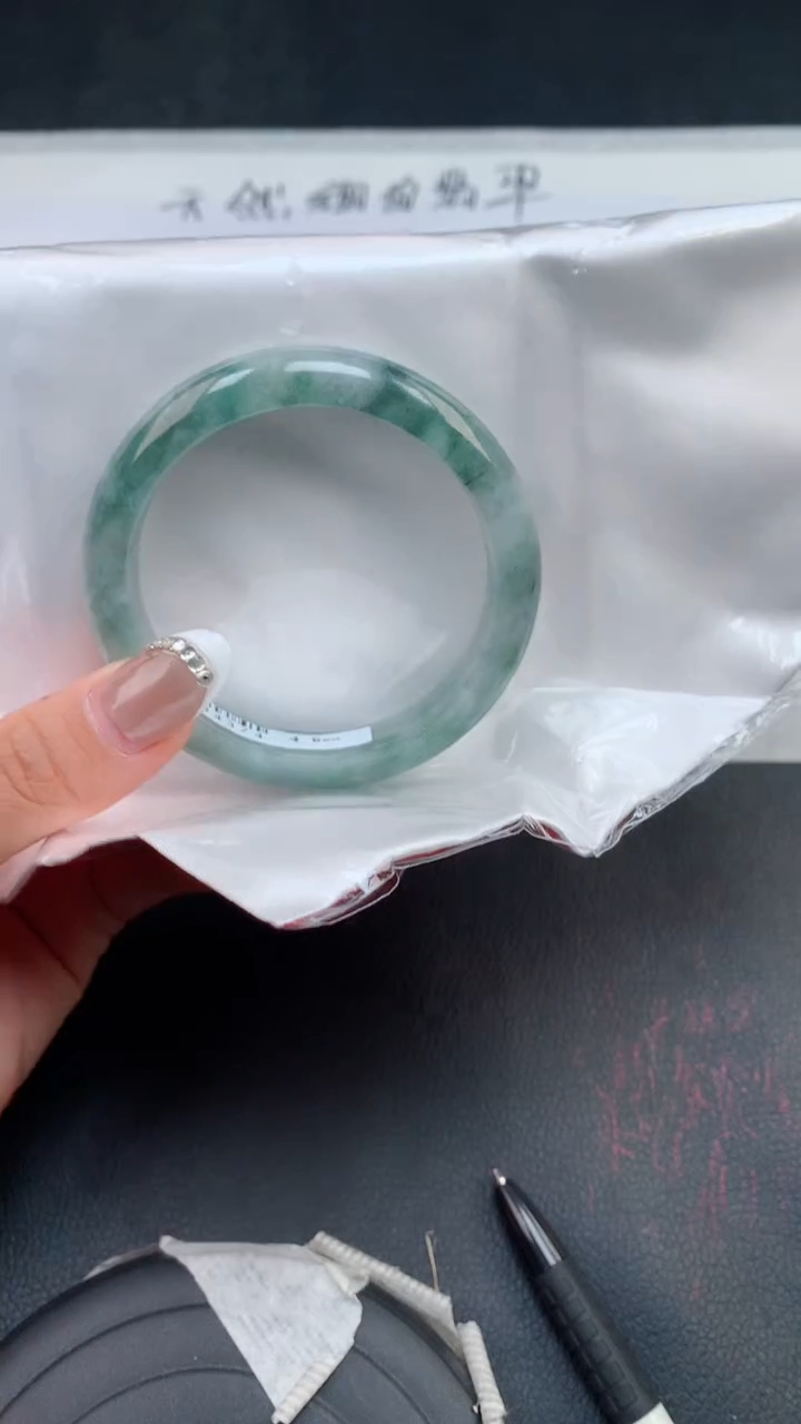 【闪购商品】翡翠手镯未镶嵌天然缅甸A货翡翠手镯