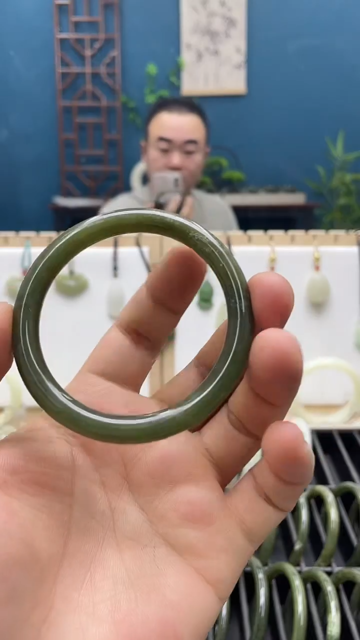 【闪购商品】和田玉手镯未镶嵌57圈口003