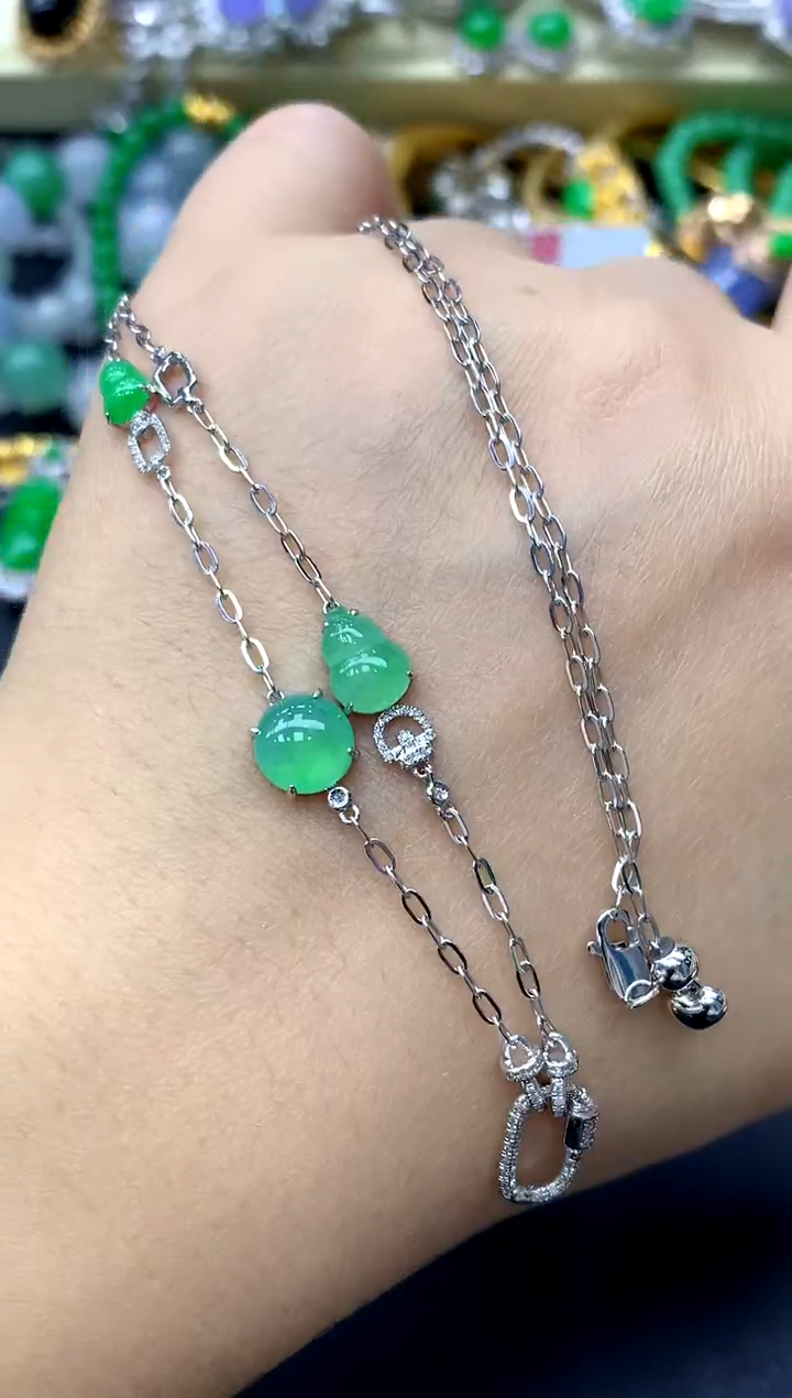 颈饰18K金镶嵌翡翠120-中国好珍宝