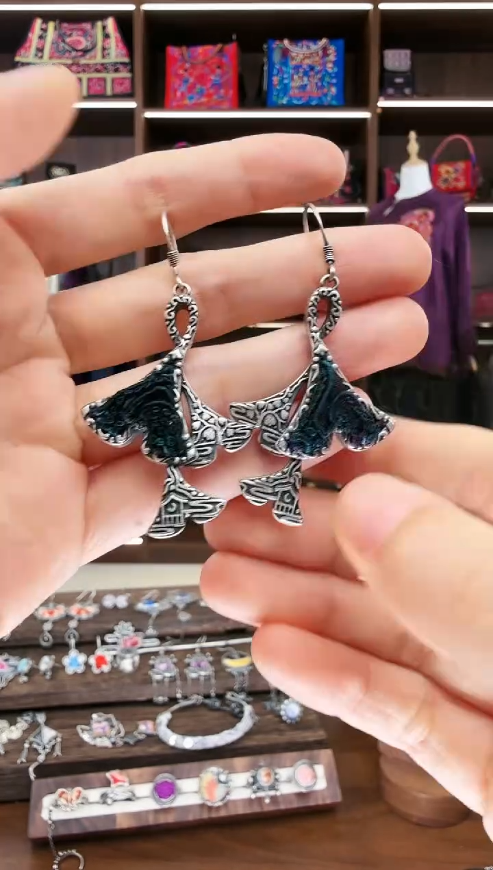 【闪购商品】织绣135蚩梦苗族古绣