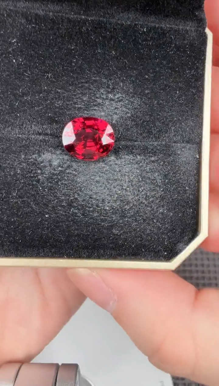 【闪购商品】石榴石malaya未镶嵌4.64ct-B00899