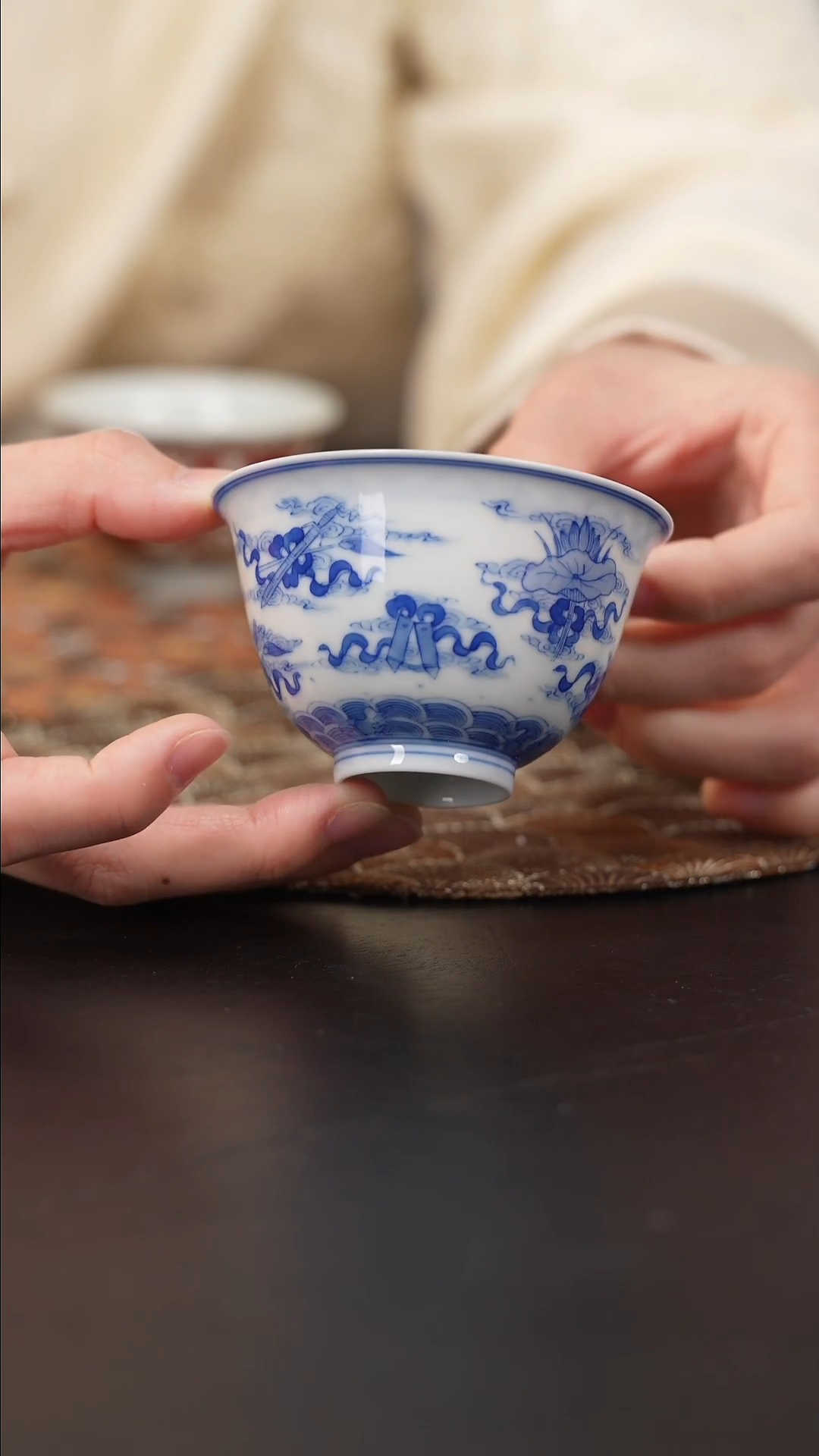 【闪购商品】杯看山柴窑青花八宝