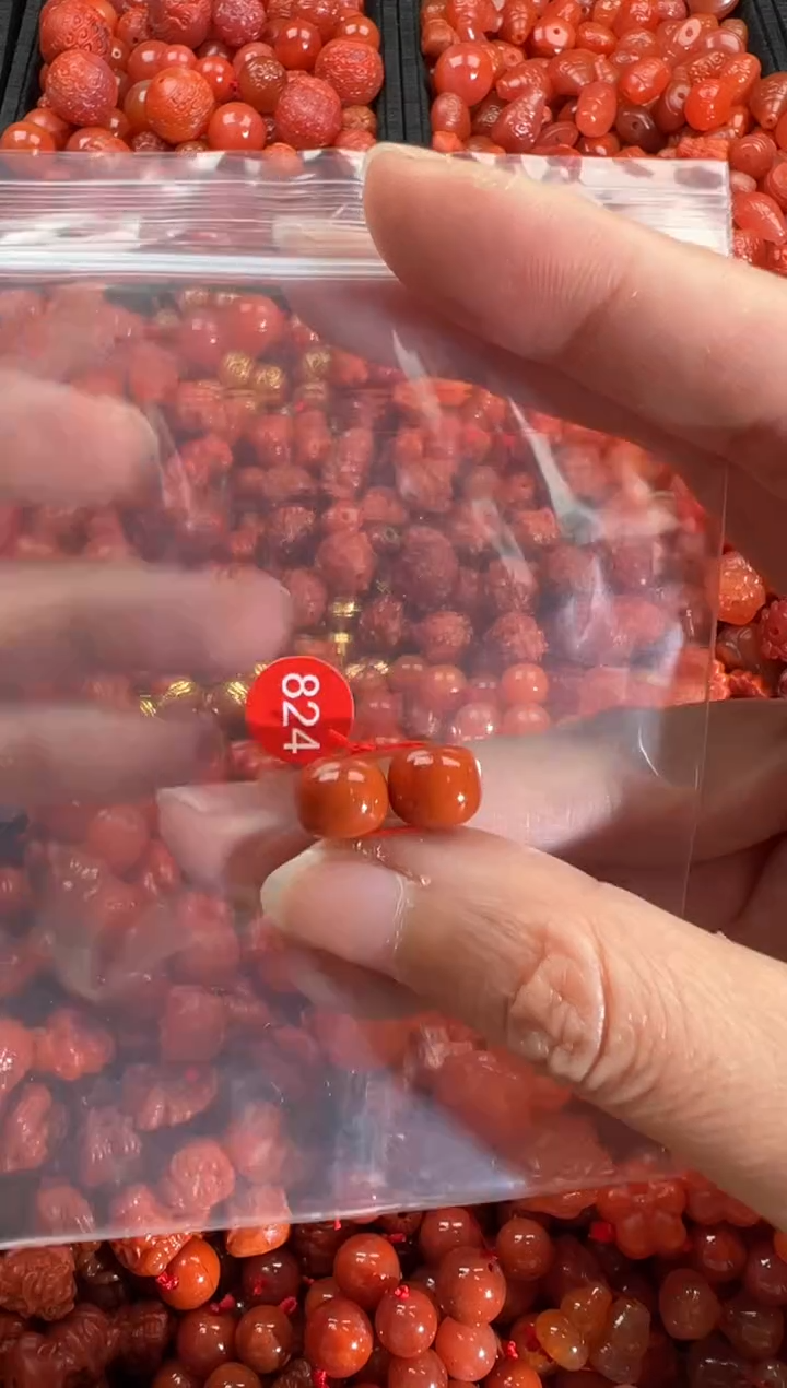 【闪购商品】南红玛瑙颈饰未镶嵌1