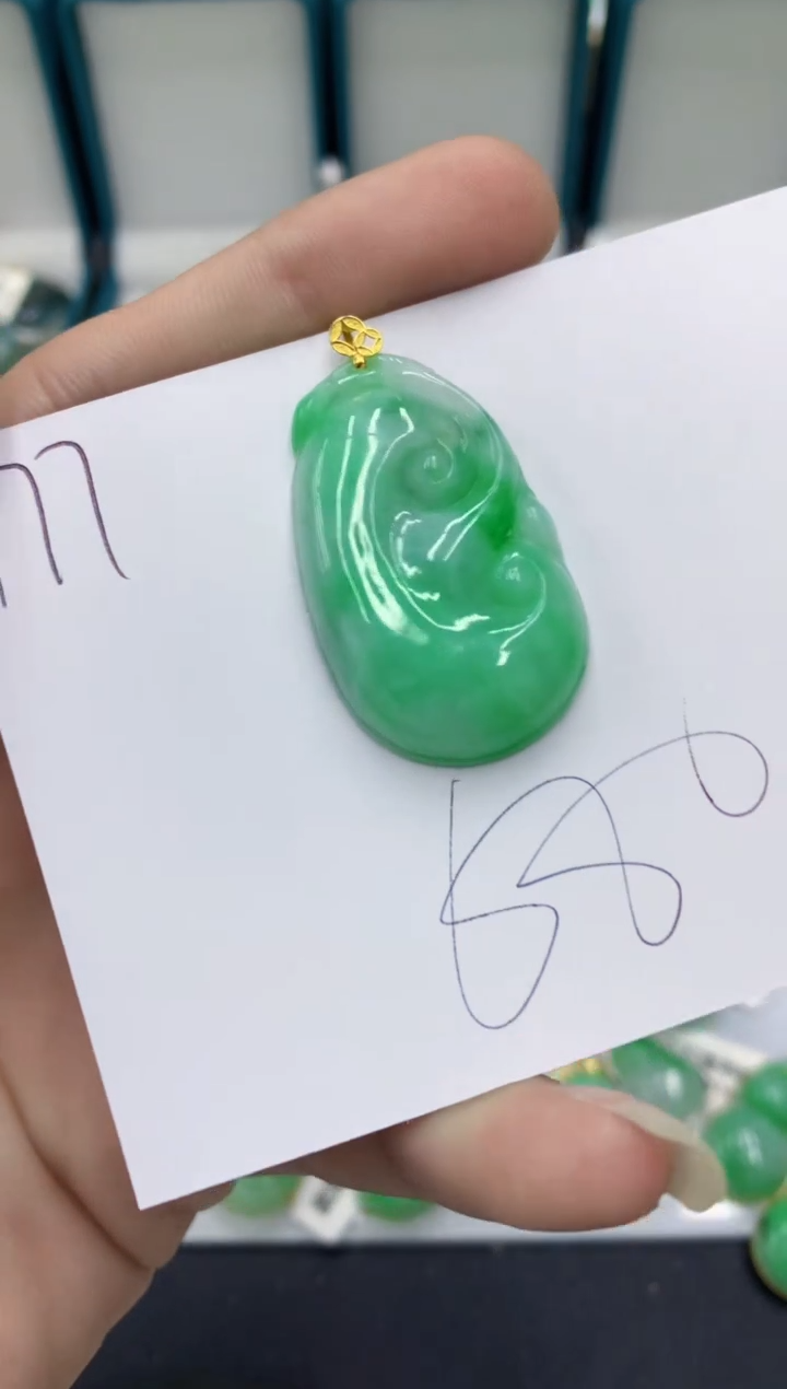 【闪购商品】翡翠颈饰18K金镶嵌翡翠