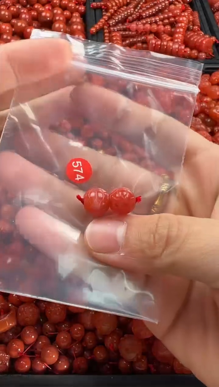 【闪购商品】南红玛瑙颈饰未镶嵌1