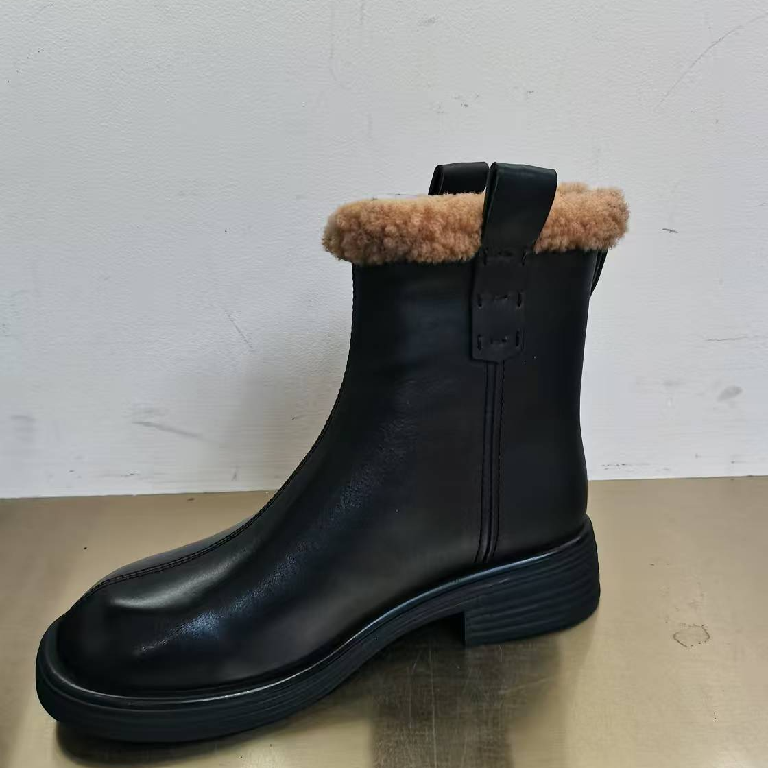 露露严选手工真皮时尚短靴女现货断码404