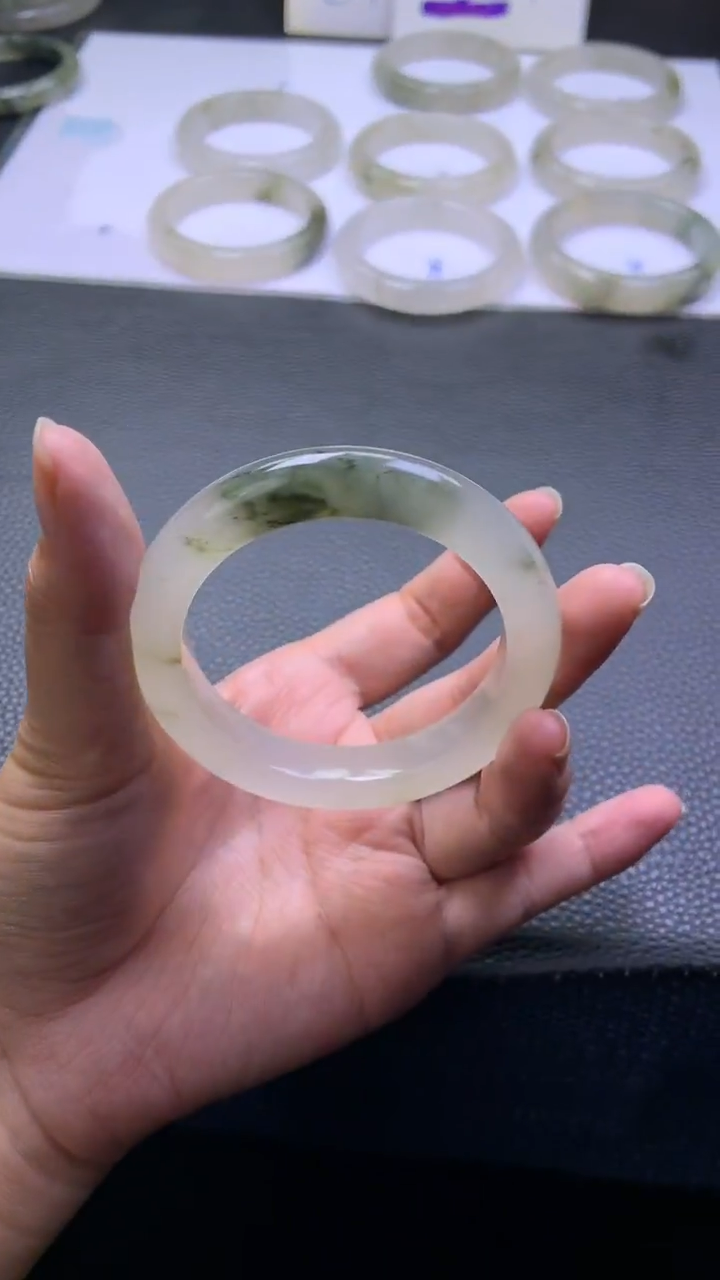 未镶嵌手镯石英质玉余**安 余念安安