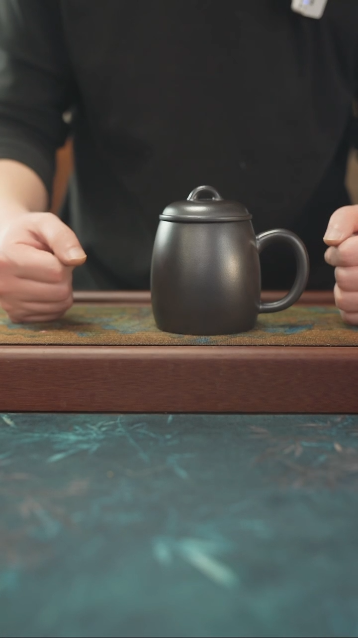 1.2  玄铁石黄  秦权 盖杯