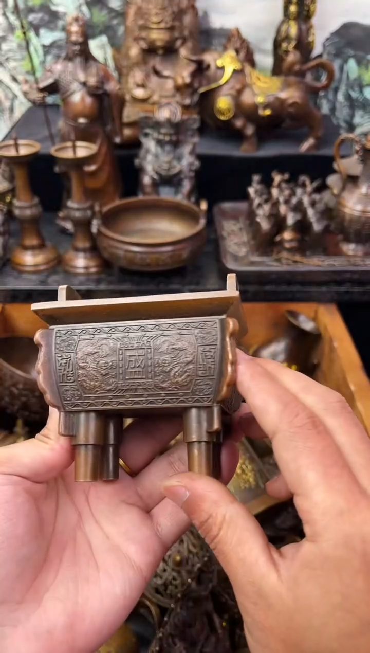 鹏哥铜器摆件   雅集甄选