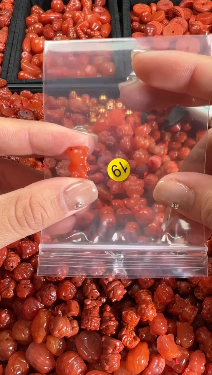 【闪购商品】南红玛瑙颈饰未镶嵌1