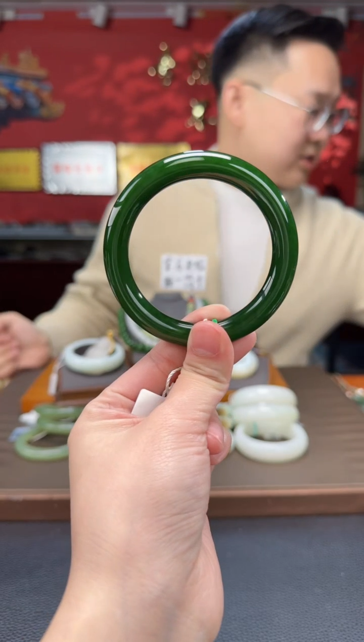 【闪购商品】和田玉.未镶嵌碧玉镯57-58