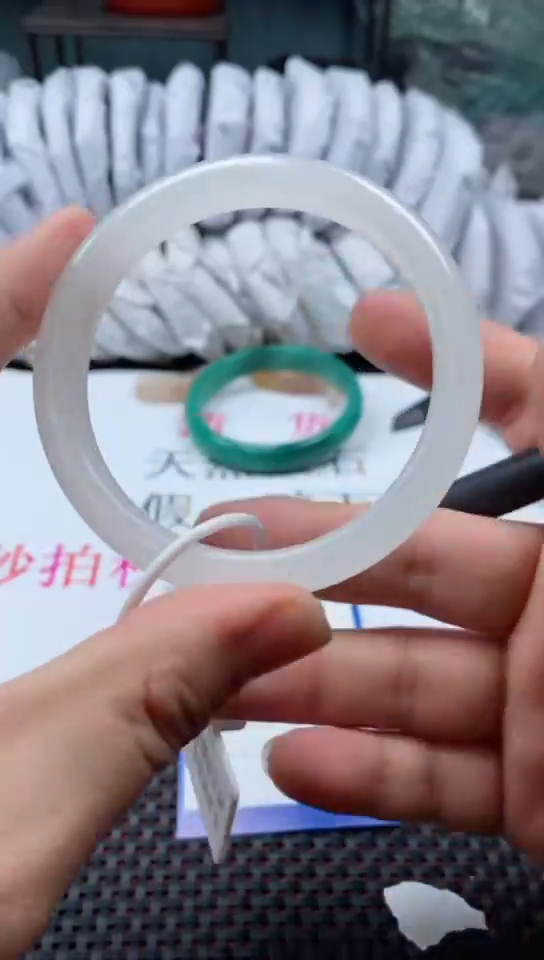 【闪购商品】石英质玉手镯未镶嵌463-60多样性发货看清圈口下单