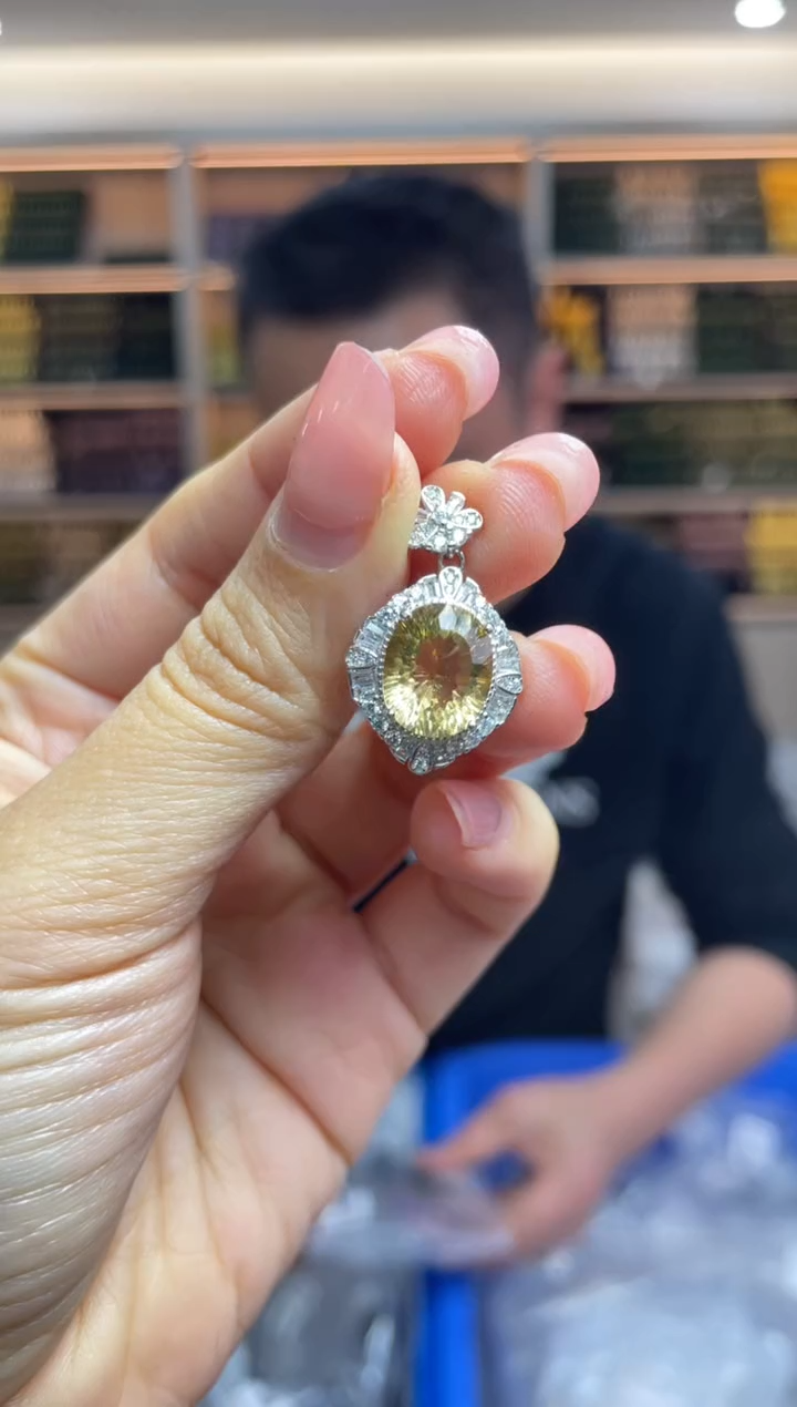 【闪购商品】水晶·银S925镶嵌多样性发一件