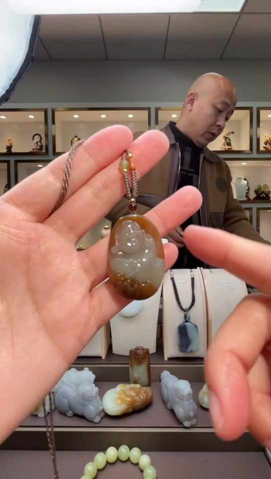 颈饰未镶嵌和田玉苏